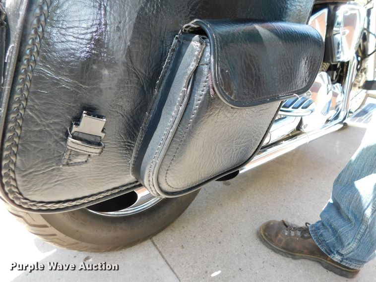 image for item HX9384 2006 Honda VTX1300S  motorcycle