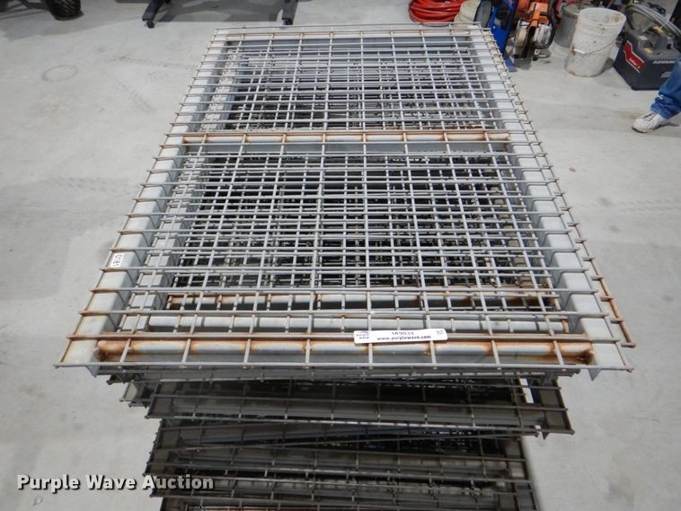image for item IA9834 (18) pallet racking shelves