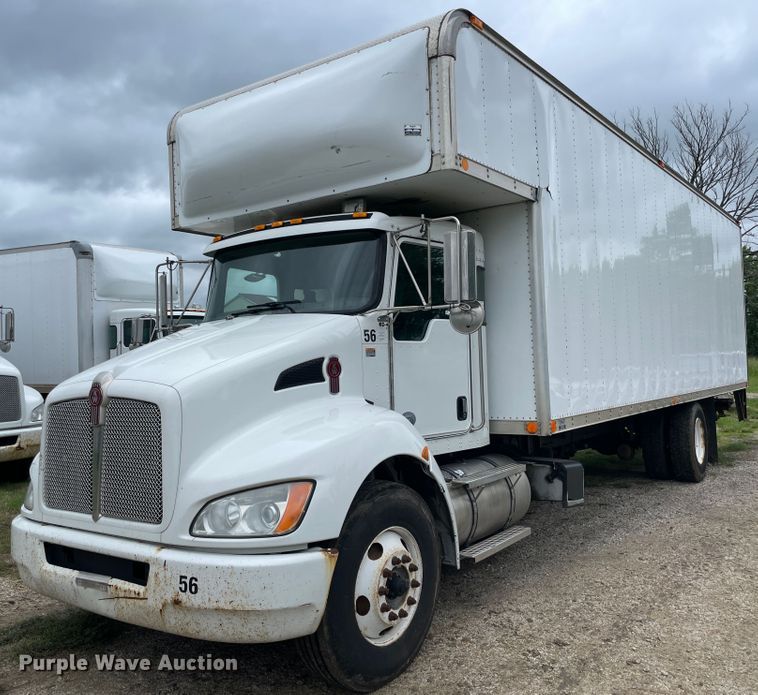 image for item IC9332 2014 Kenworth T270  box truck