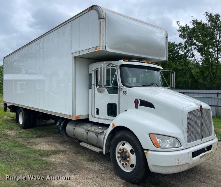 image for item IC9332 2014 Kenworth T270  box truck