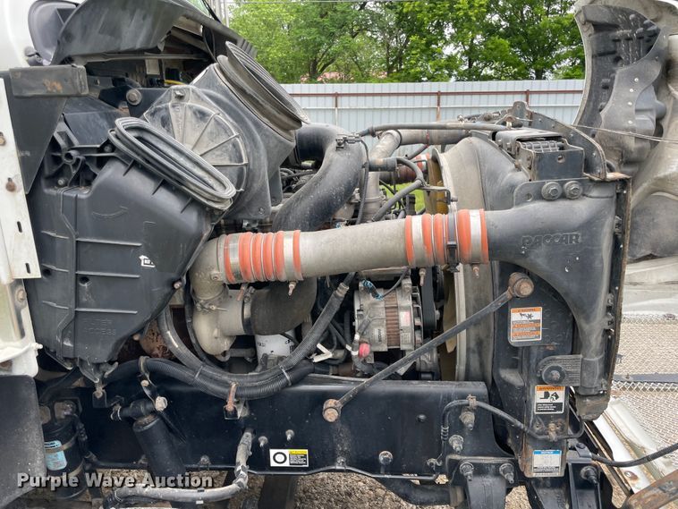 image for item IC9332 2014 Kenworth T270  box truck