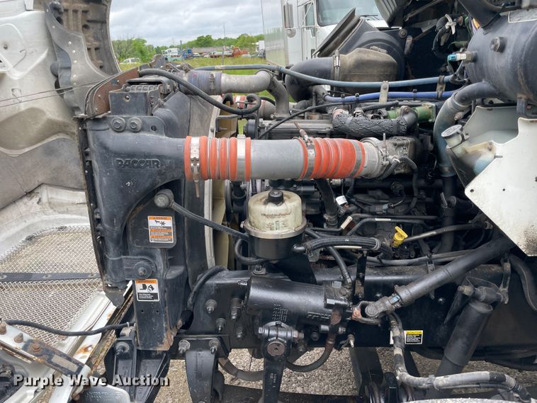 image for item IC9332 2014 Kenworth T270  box truck