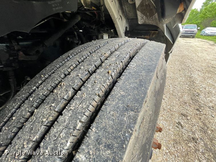 image for item IC9332 2014 Kenworth T270  box truck