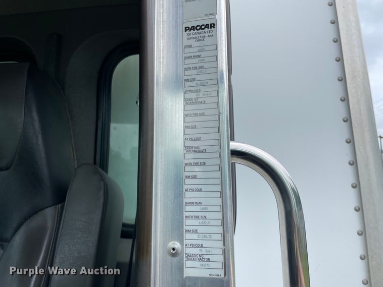 image for item IC9333 2015 Kenworth T270  box truck