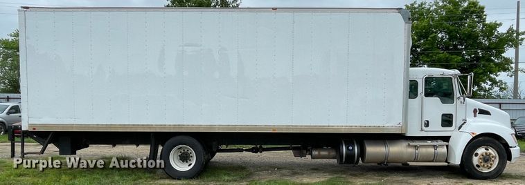 image for item IC9334 2013 Kenworth T270  box truck