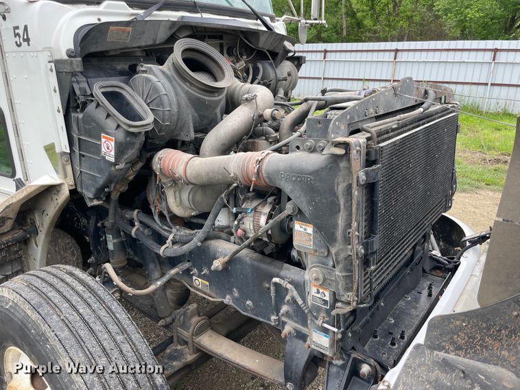 image for item IC9334 2013 Kenworth T270  box truck