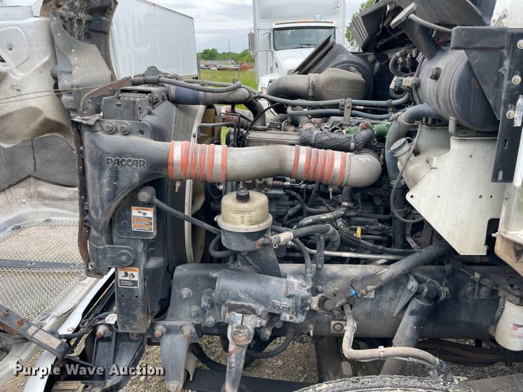 image for item IC9334 2013 Kenworth T270  box truck