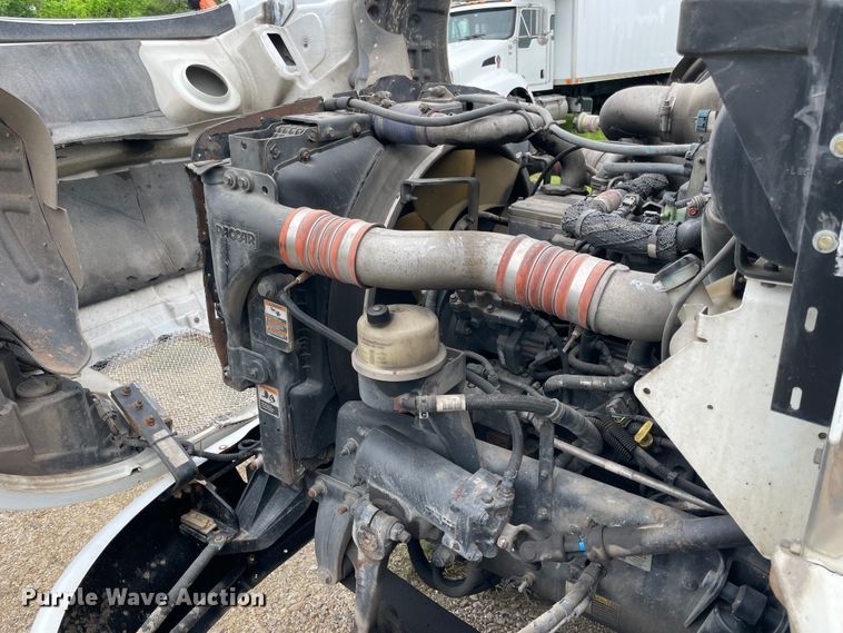 image for item IC9334 2013 Kenworth T270  box truck