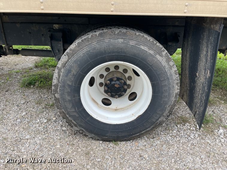 image for item IC9334 2013 Kenworth T270  box truck