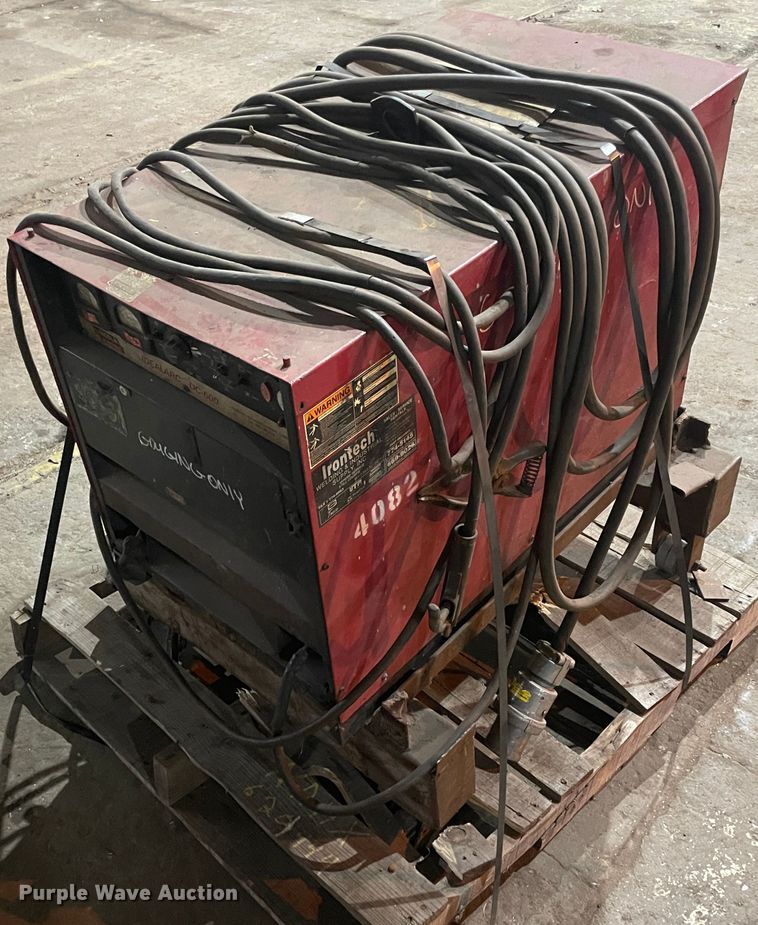 image for item IC9393 Lincoln Electric IdealArc DC-600  welder
