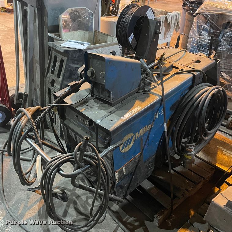 image for item IC9394 Miller Deltaweld 452  welder