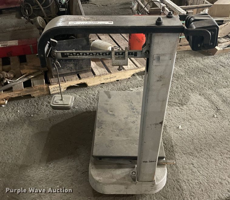 image for item IC9398 Fairbanks 41-3132 beam balance scale