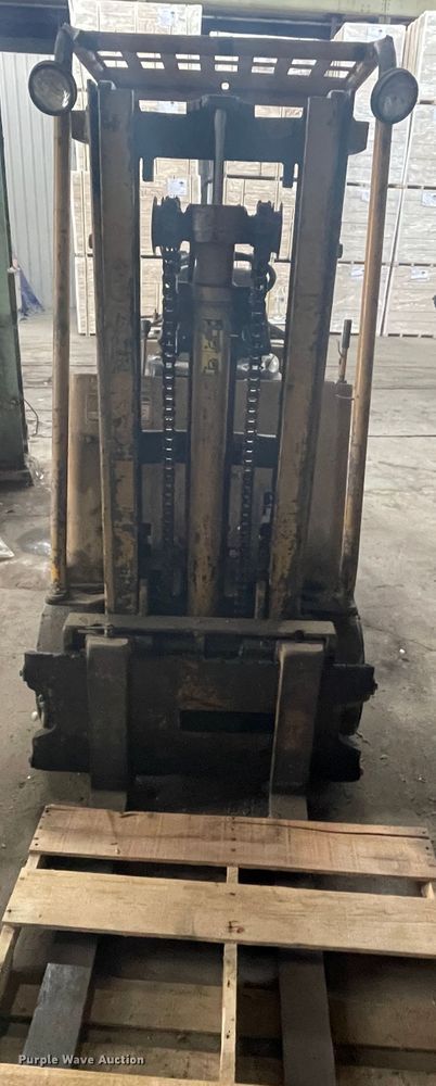 image for item IC9406 Caterpillar T45B  forklift