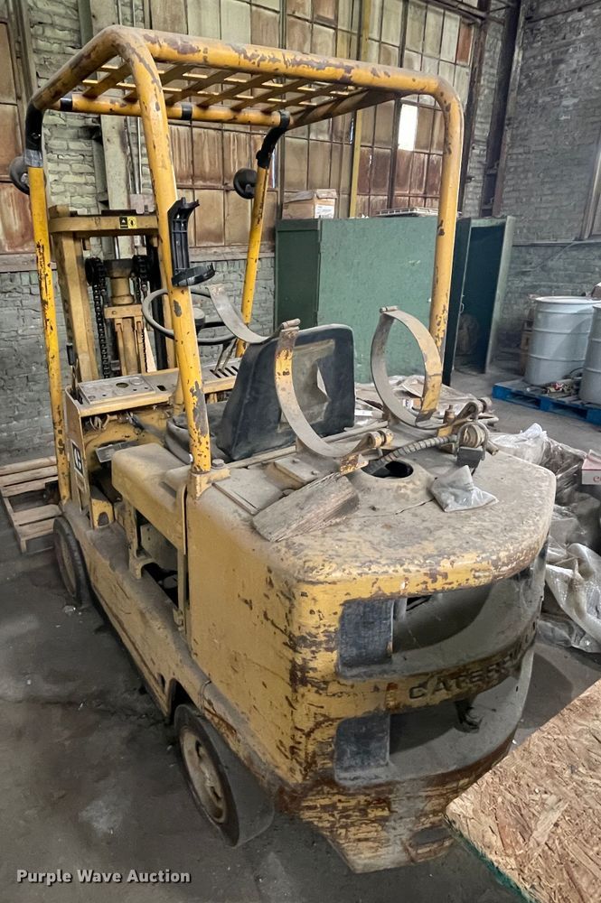 image for item IC9406 Caterpillar T45B  forklift