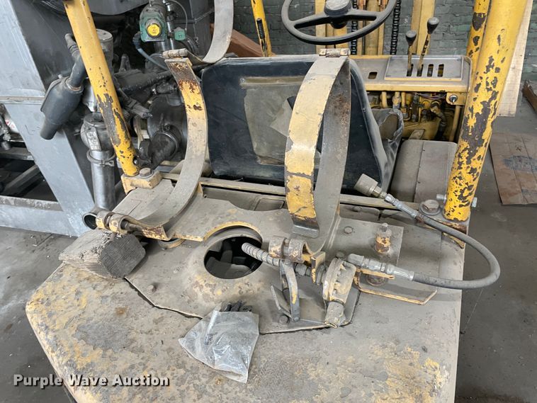 image for item IC9406 Caterpillar T45B  forklift