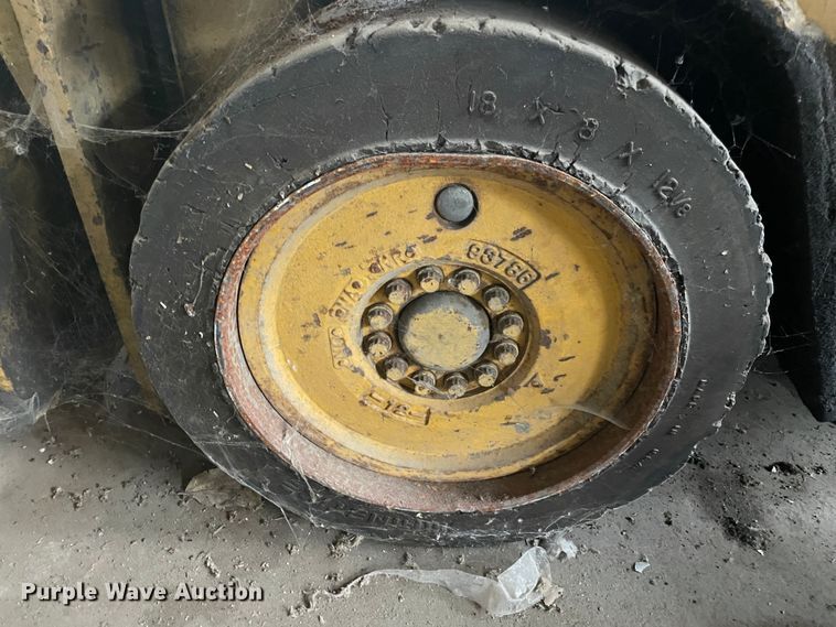 image for item IC9406 Caterpillar T45B  forklift