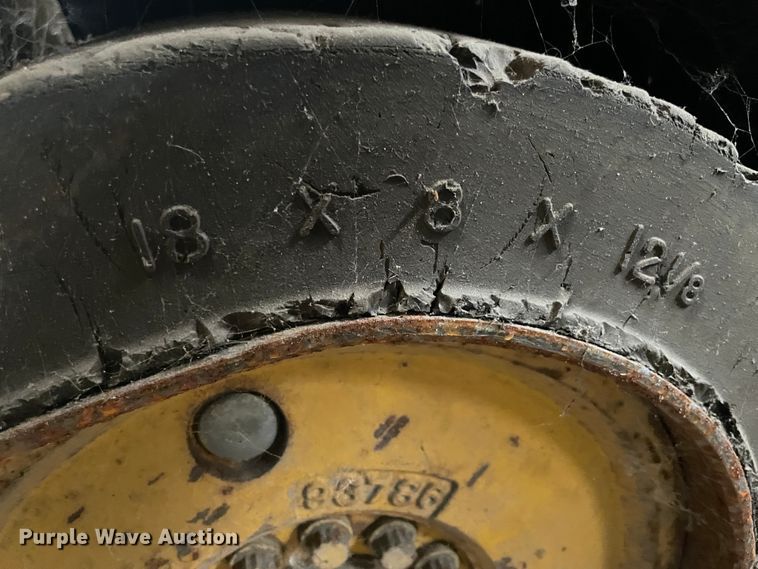 image for item IC9406 Caterpillar T45B  forklift