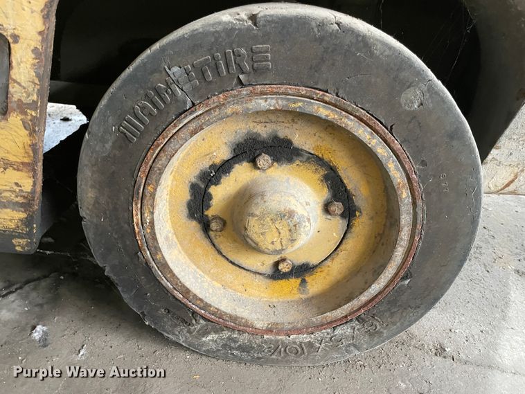 image for item IC9406 Caterpillar T45B  forklift