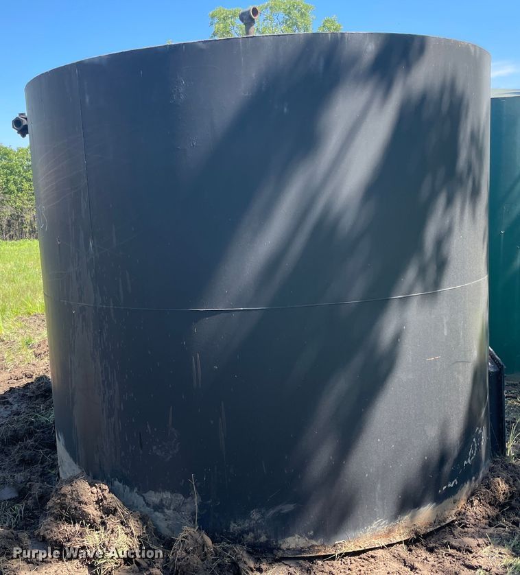 image for item IC9430 Oil storage tank