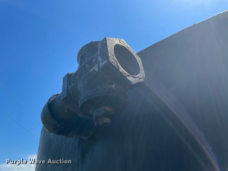 image for item IC9430 Oil storage tank