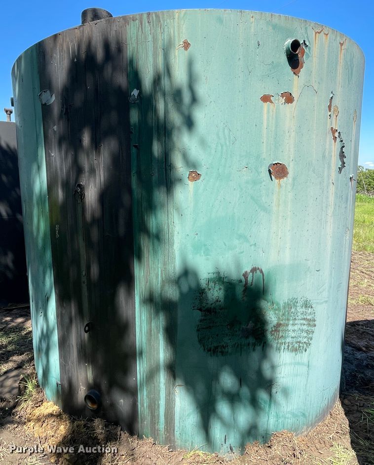 image for item IC9431 Oil storage tank