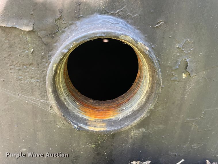 image for item IC9431 Oil storage tank