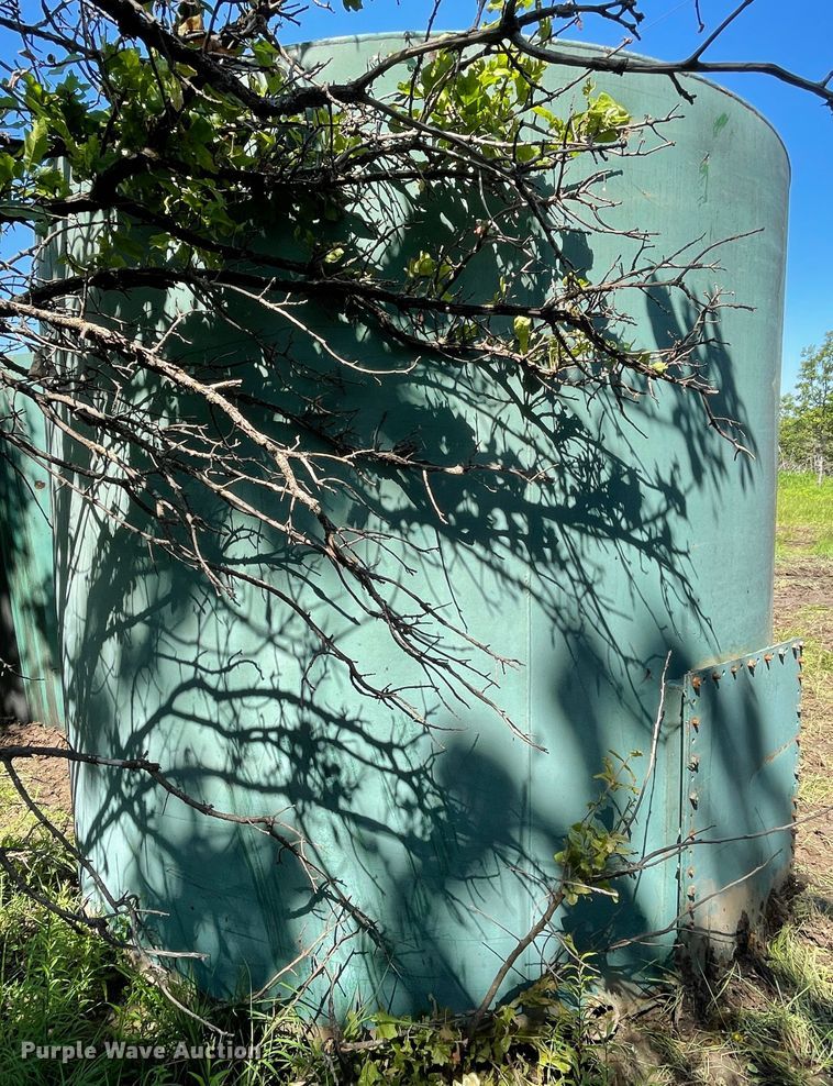 image for item IC9432 Oil storage tank