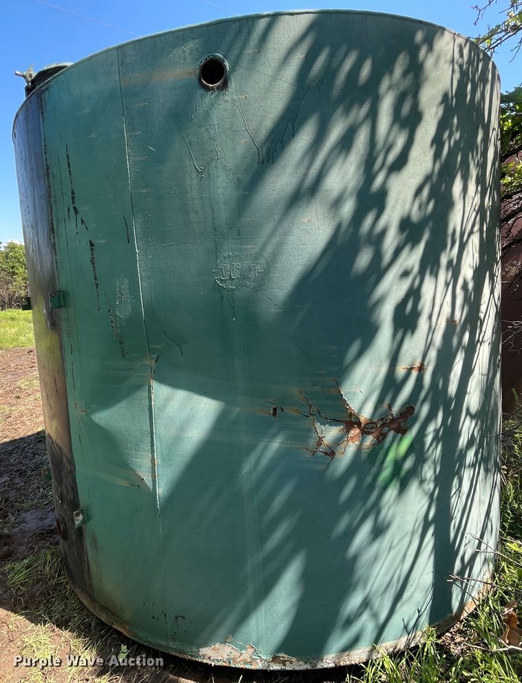 image for item IC9432 Oil storage tank