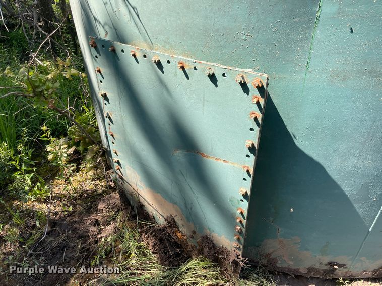 image for item IC9432 Oil storage tank