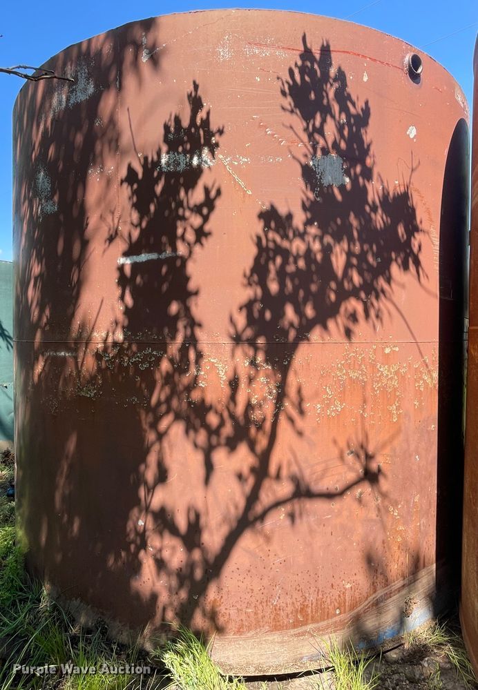 image for item IC9433 Oil storage tank