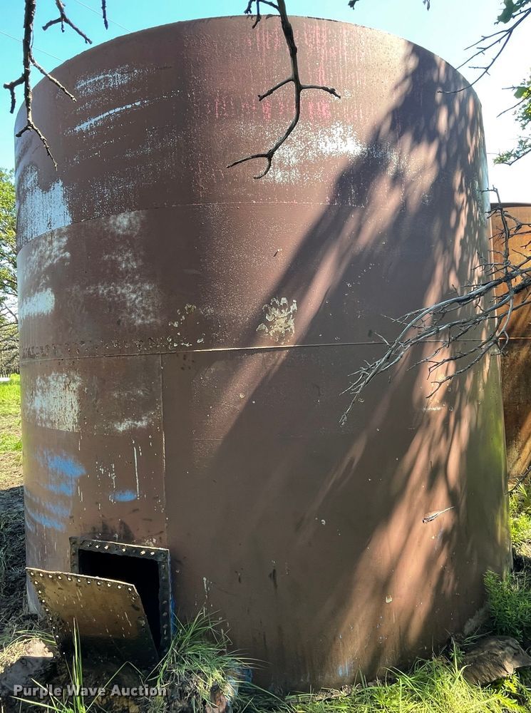 image for item IC9433 Oil storage tank