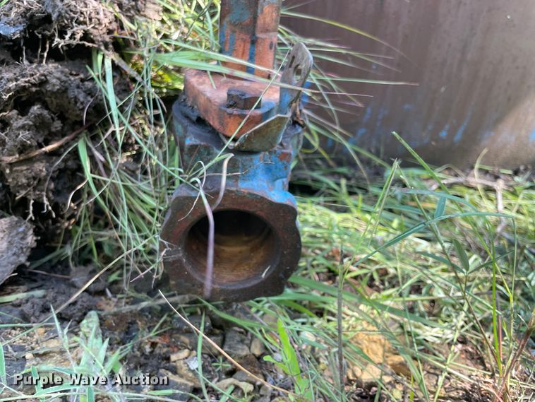 image for item IC9433 Oil storage tank