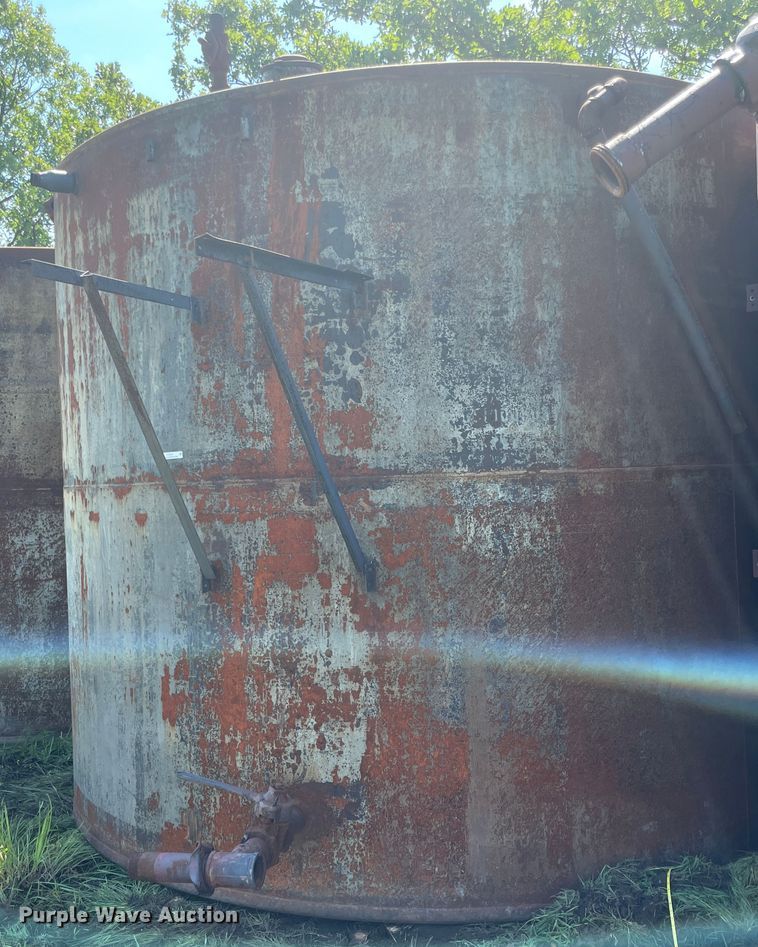image for item IC9434 Oil storage tank