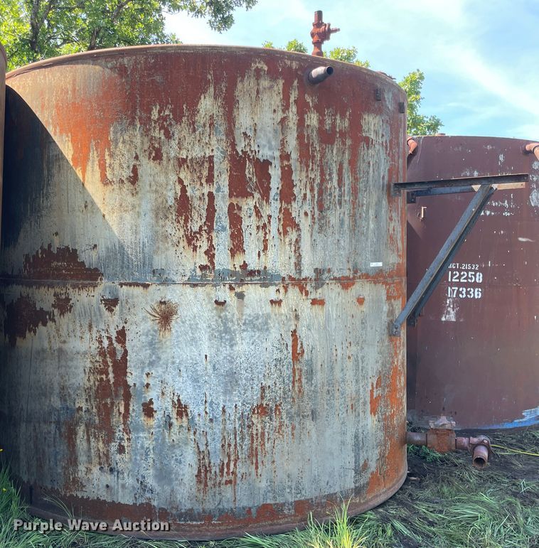 image for item IC9434 Oil storage tank