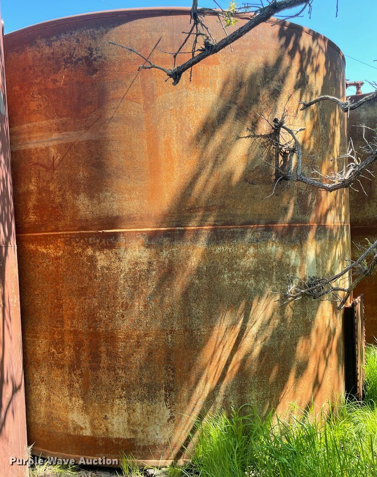 image for item IC9434 Oil storage tank