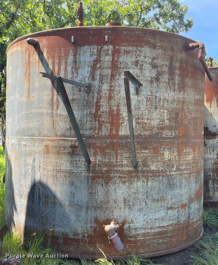 image for item IC9435 Oil storage tank