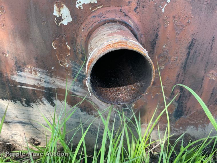 image for item IC9436 Oil storage tank