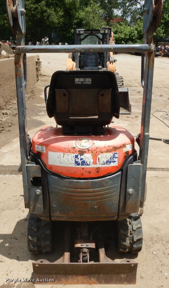 image for item ID9955 2009 Kubota K008-3  mini excavator