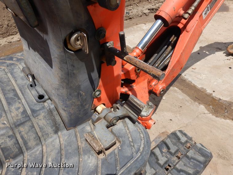 image for item ID9955 2009 Kubota K008-3  mini excavator