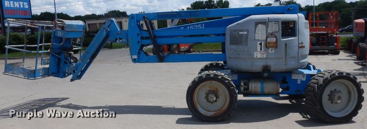 image for item ID9962 2005 Genie Z45/25  boom lift