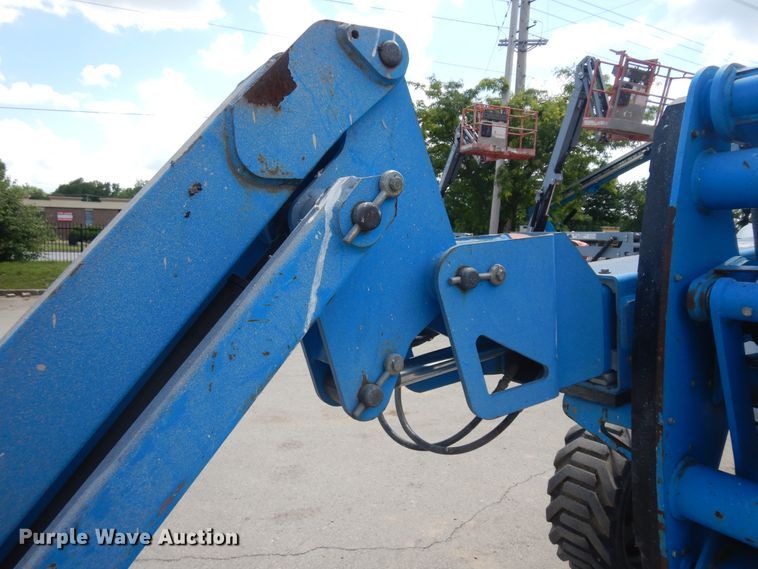image for item ID9962 2005 Genie Z45/25  boom lift