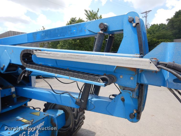 image for item ID9962 2005 Genie Z45/25  boom lift