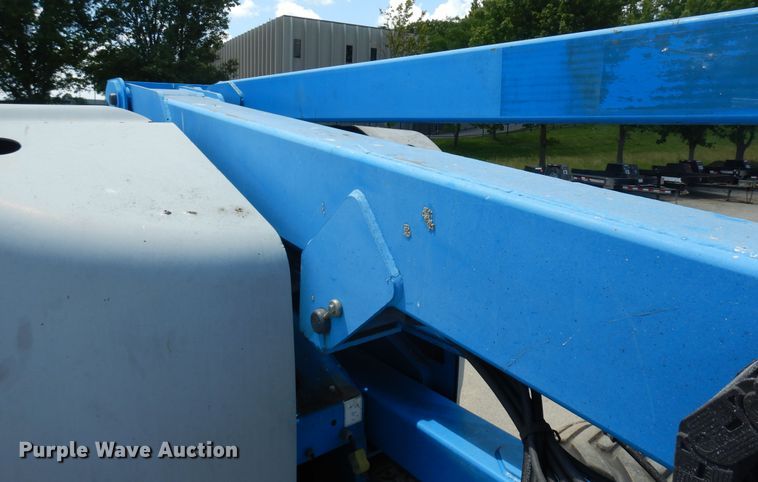 image for item ID9962 2005 Genie Z45/25  boom lift