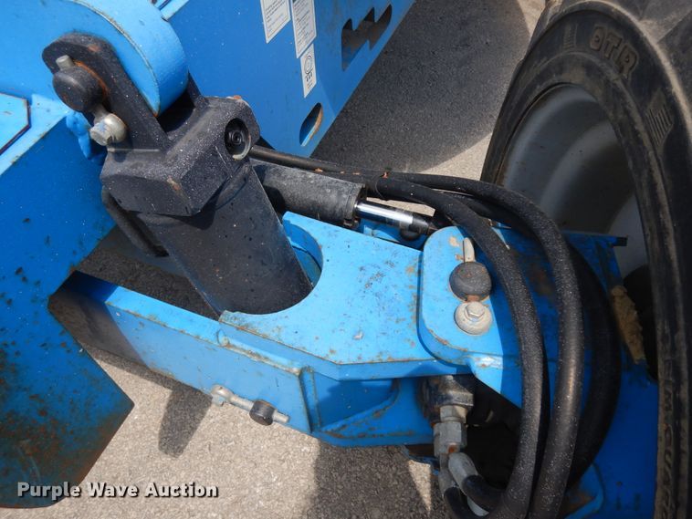 image for item ID9962 2005 Genie Z45/25  boom lift