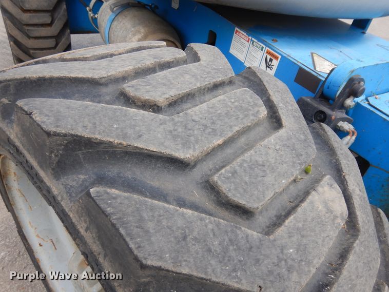 image for item ID9962 2005 Genie Z45/25  boom lift