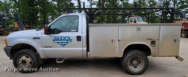 image for item IF9848 2001 Ford F550 Super Duty  utility / service truck