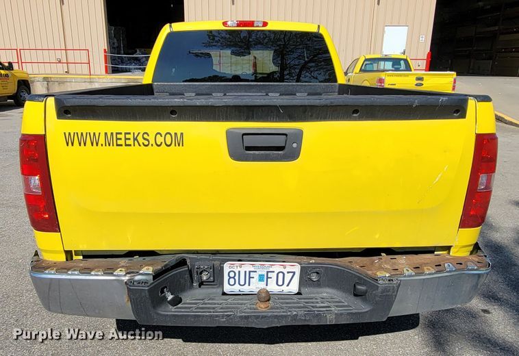 image for item IF9856 2010 Chevrolet 1500  Ext. Cab pickup truck