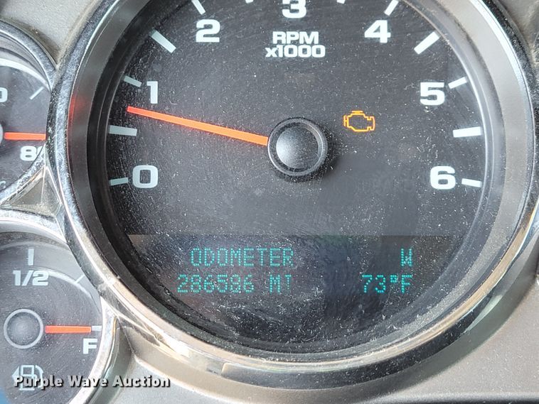 image for item IF9856 2010 Chevrolet 1500  Ext. Cab pickup truck