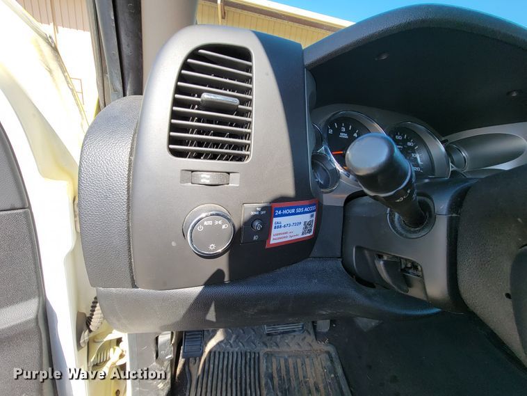 image for item IF9856 2010 Chevrolet 1500  Ext. Cab pickup truck