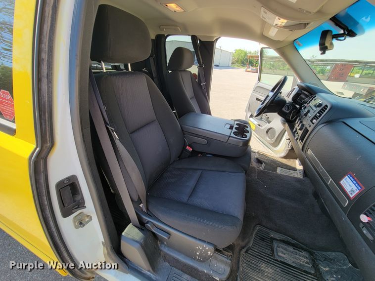 image for item IF9856 2010 Chevrolet 1500  Ext. Cab pickup truck